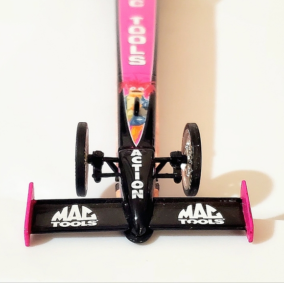 SHIRLEY MULDOWNEY 1/24 DIECAST EXACT SCALE NHRA DRAGSTER. MUPPETS 25TH ANVSRY - Picture 15 of 16